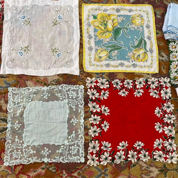 25 Vintage Floral Handkerchief Collection 18 in excellent beautiful condition - Picture 4 of 7